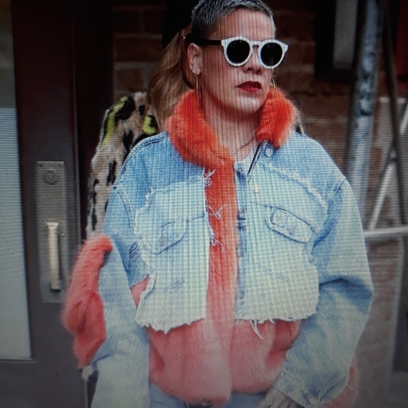 Meet your Posher, Jessica - Picture 7 of 16